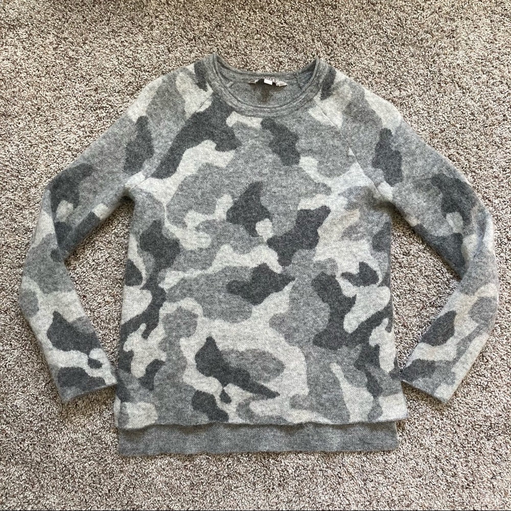 Athleta Undercover Camo Pullover Sweater